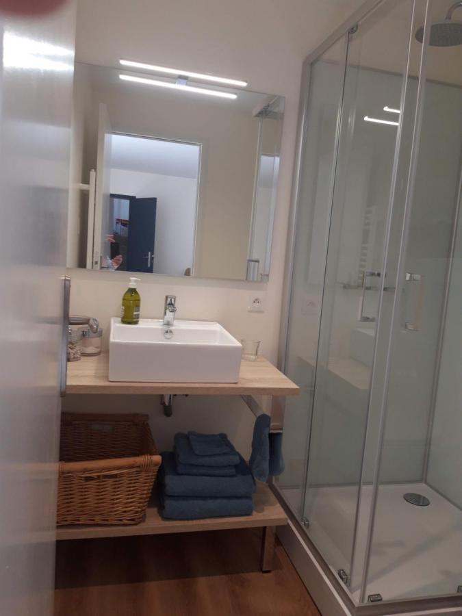 Agreables Chambres Independantes - Coutances Centre Екстериор снимка